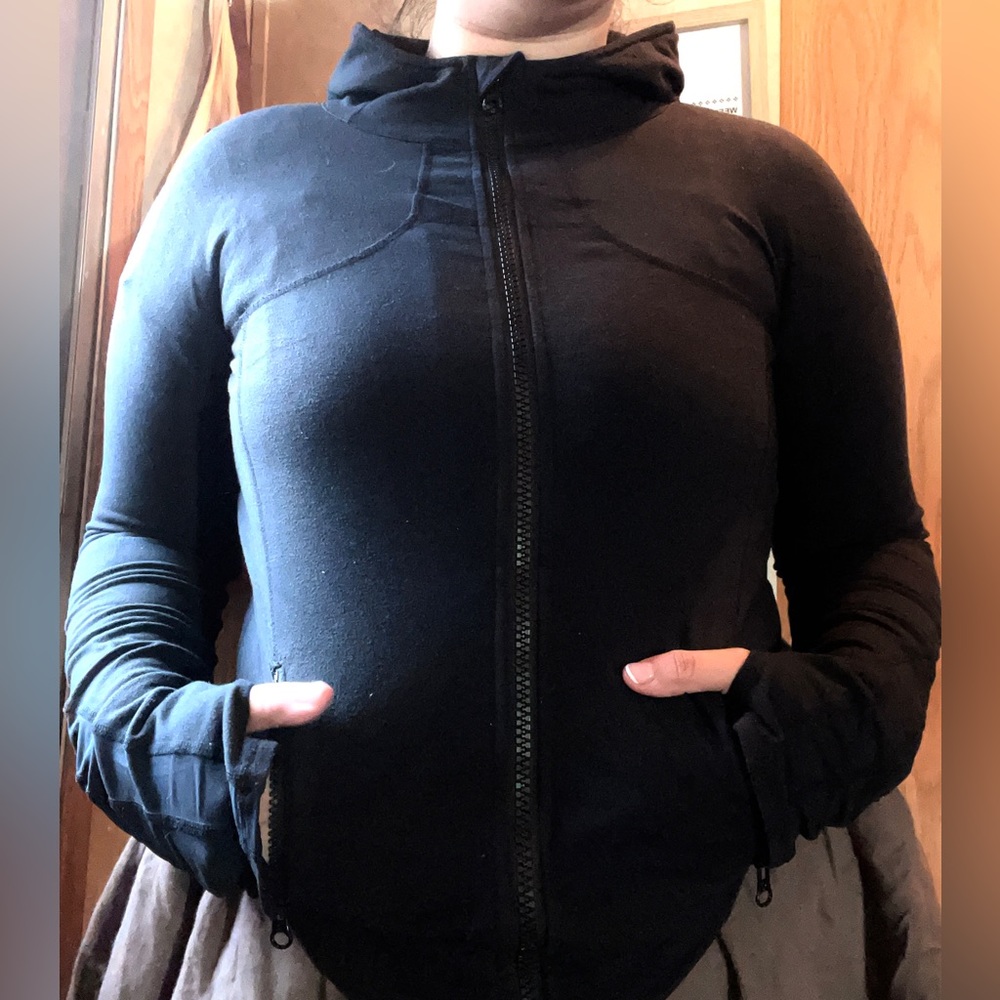 Lululemon Half Moon Black Longsleeve hooded jacket with ponytail hole